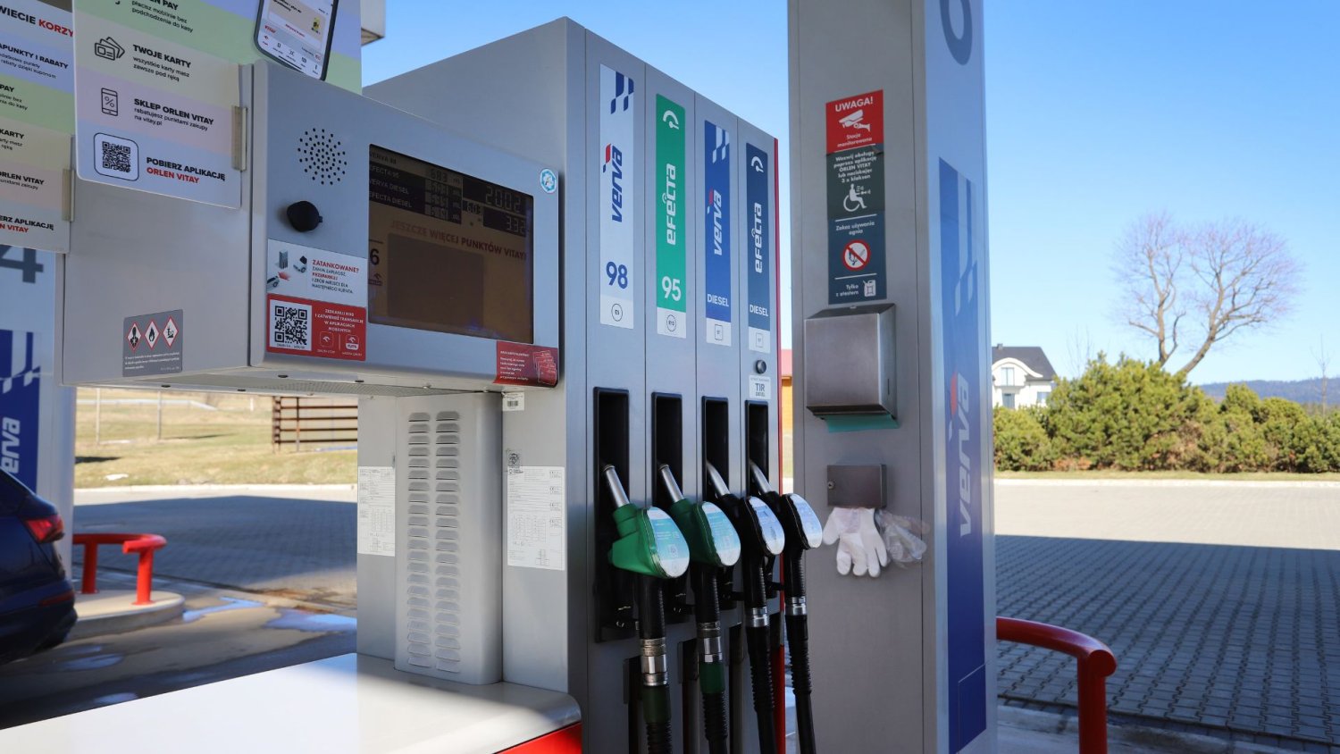 Niemcy masowo tankują w Polsce. Efekt: w jednym mieście zabrakło paliwa