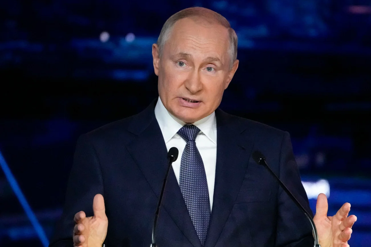 Putin podczas wizyty w Dagestanie zdecydował się na wyjście do tłumu