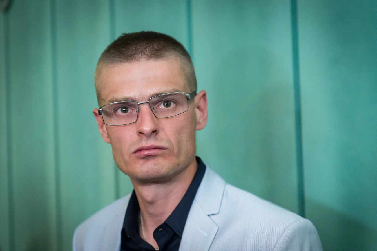 Tomasz Komenda niesłusznie spędził w więzieniu 18 lat. Jednak winni temu policjanci, prokuratorzy, biegli i sędziowie nie odpowiedzą karnie.
