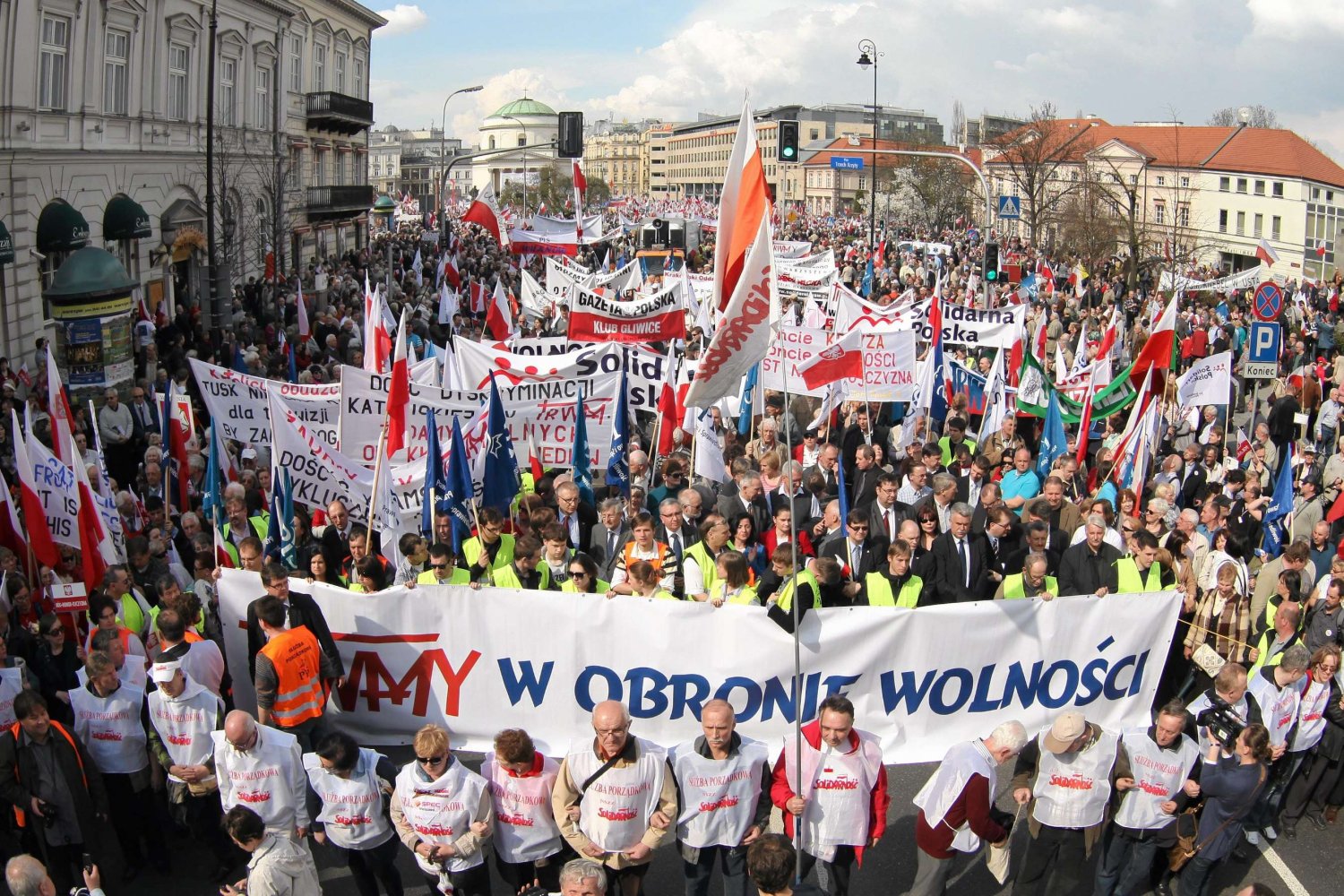 Kwietniowy marsz w obronie TV Trwam w Warszawie