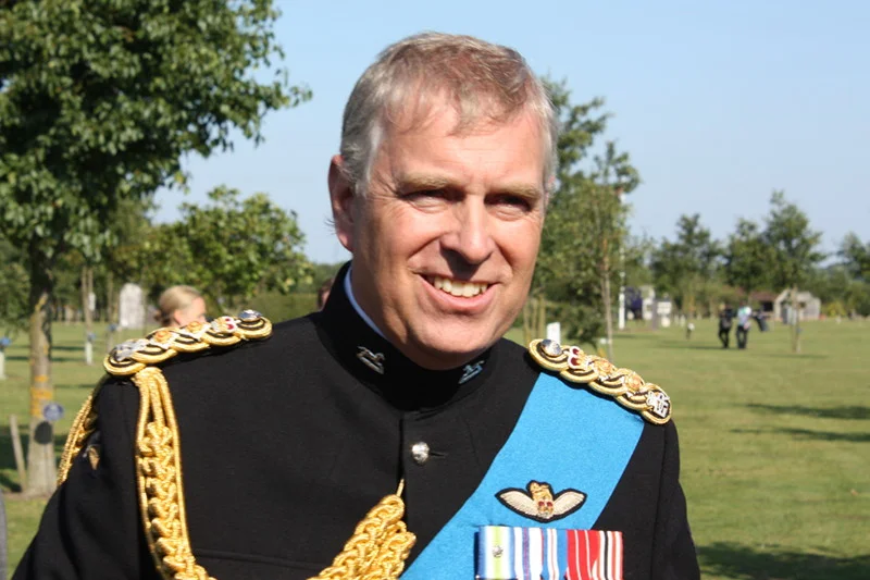 Książę Andrzej podczas przechadzki wokół Pałacu Buckingham został wzięty za włamywacza