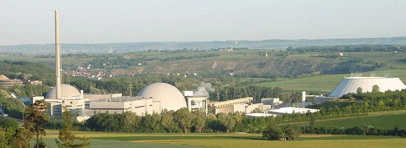 Elektrownia Neckarwestheim. Jej blok nr 2 to najnowszy blok jądrowy w Niemczech. Uruchomiony w 1989 r. reaktor ma pracować tylko do 2022 r., 14 lat krócej niż zakładały to wcześniejsze plany rządu kanclerz Merkel.