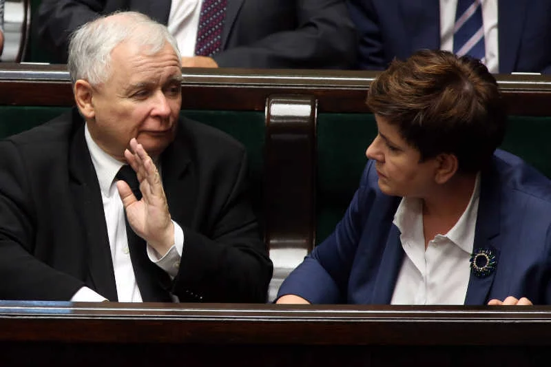 Jarosław Kaczyński zdymisjonuje Beatę Szydło?