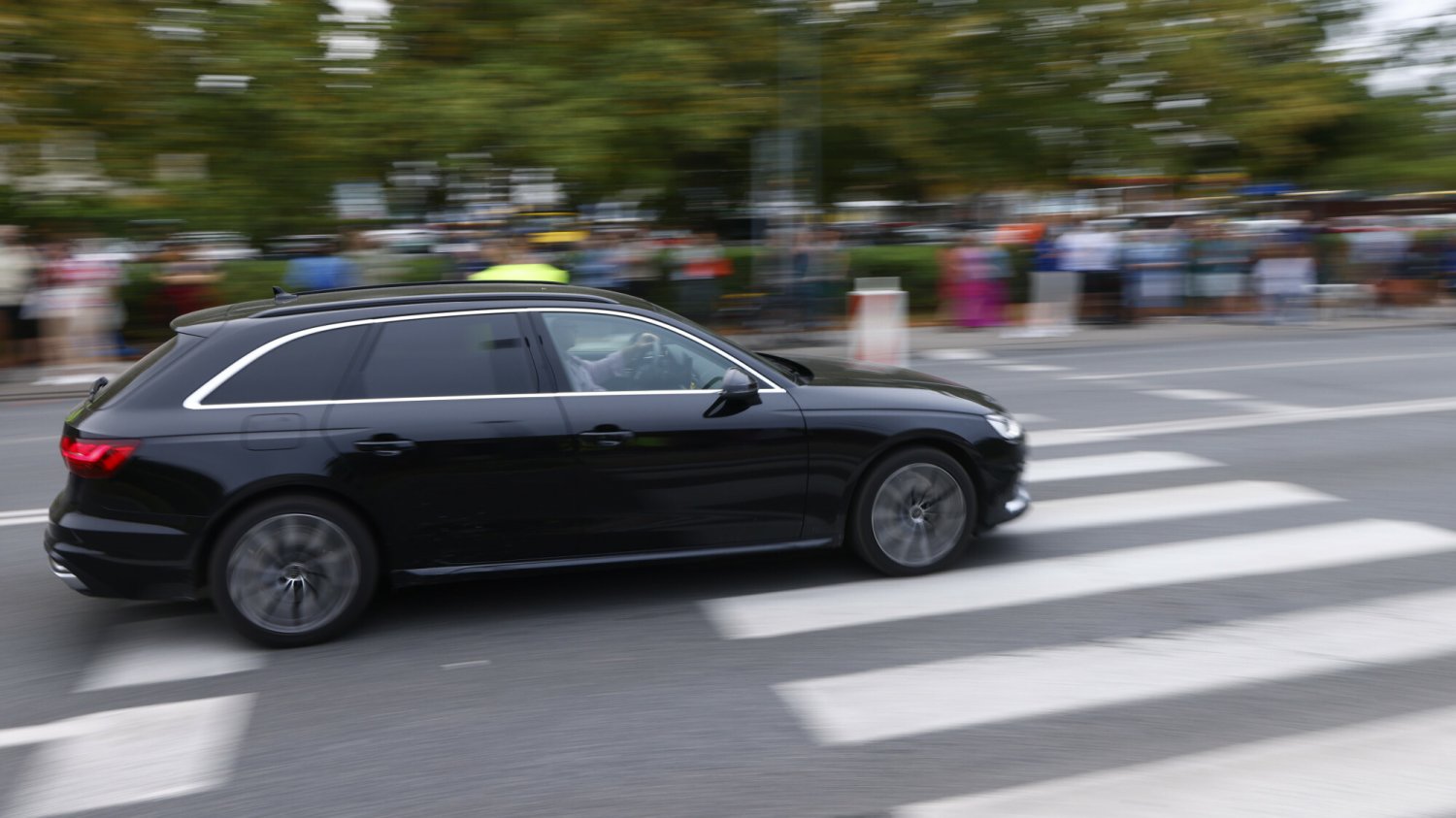 Odebranie prawa jazdy niezależnie w jakim kraju. Unia wprowadza ważną zmianę dla kierowców Zakaz prowadzenia pojazdów w całej UE. Rewolucyjna zmiana dla kierowców