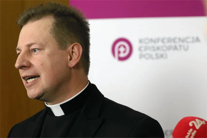 Rzecznik Konferencji Episkopatu Polski ksiądz Paweł Rytel-Andrianik wypowiedział się na temat słów Jażdżewskiego.