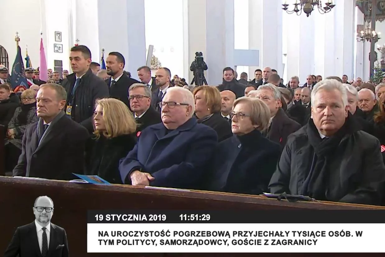 W pierwszej ławie na pogrzebie Pawła Adamowicza zasiedli kiedyś wojujący ze sobą politycy: Lech Wałęsa i Aleksander Kwaśniewski