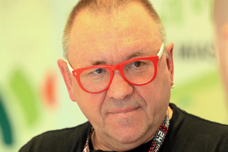 Jerzy Owsiak stoi po stronie pielęgniarek, ale prosi je o powrót do pracy w CZD.