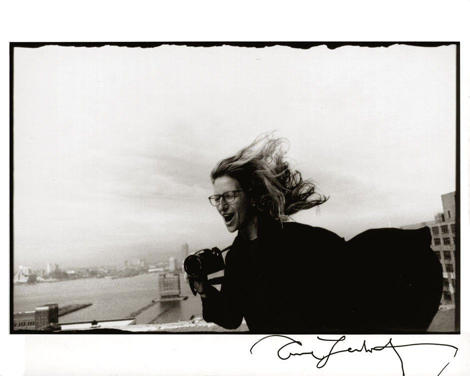 Annie Leibovitz, Autoportret z aparatem /1990