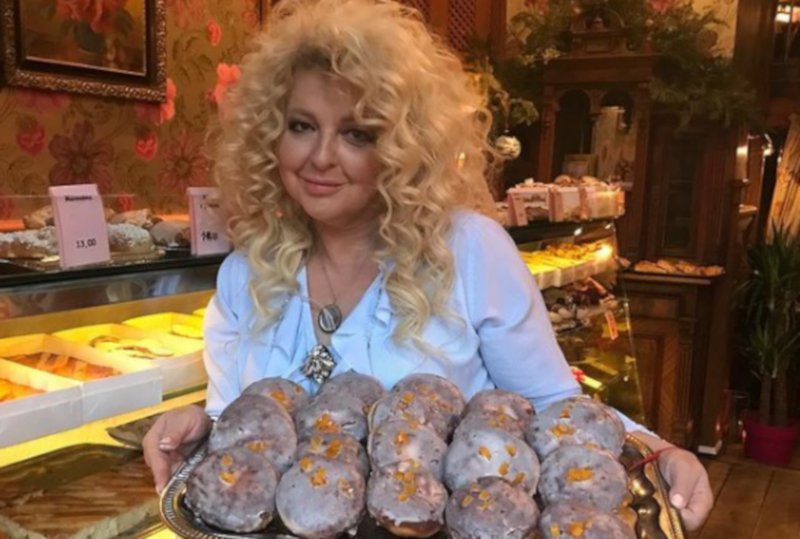 Pączki z konfiturą różaną Magdy Gessler są przepyszne.