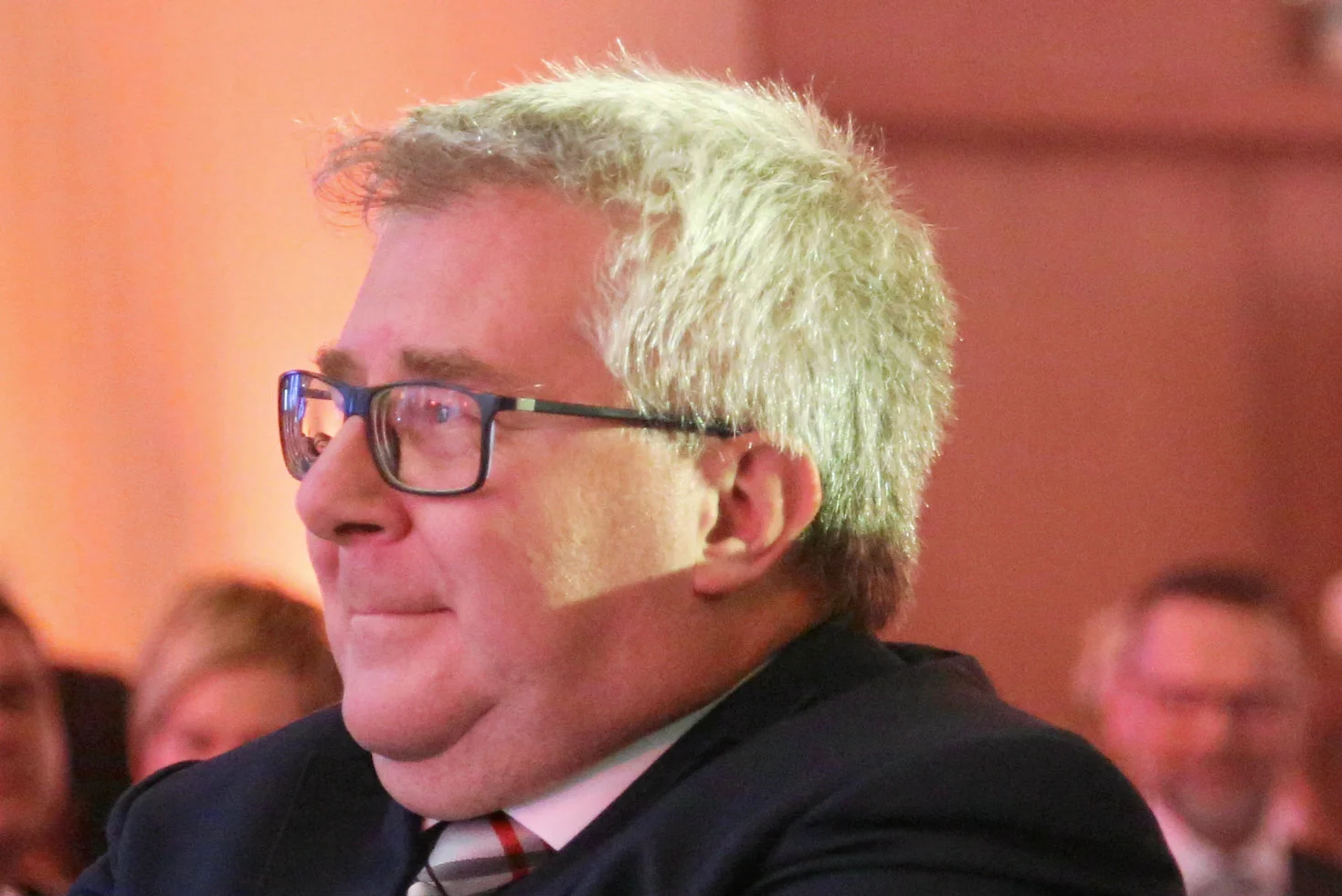 Ryszard Czarnecki wytłumaczył się z niefortunnego komentarza pod adresem internautki.