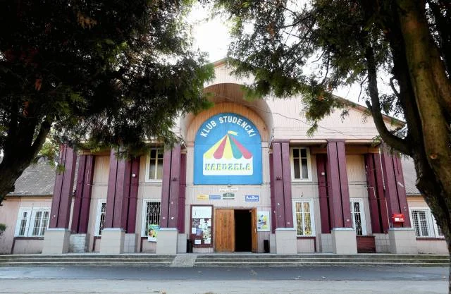 Gmach Klubu Karuzela, Warszawa