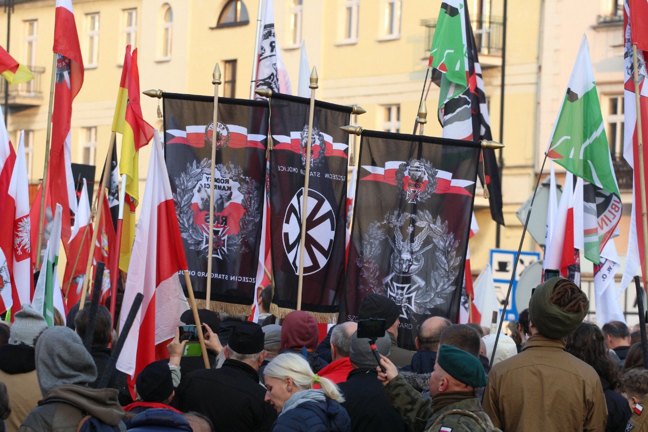 Po antysemickim wiecu w Kaliszu zatrzymano trzy osoby. Teraz trafiły one do aresztu.