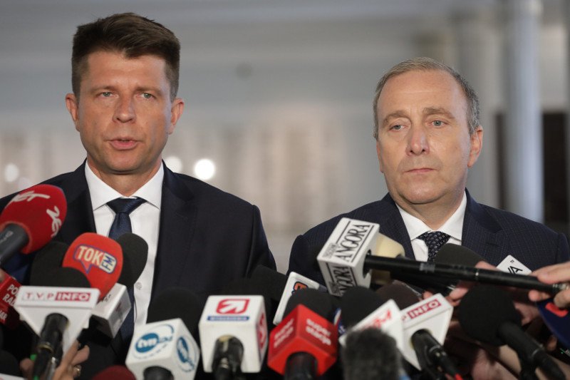 Grzegorz Schetyna i Ryszard Petru ogłosili wspólnego kandydata w Warszawie. Będzie nim Rafał Trzaskowski