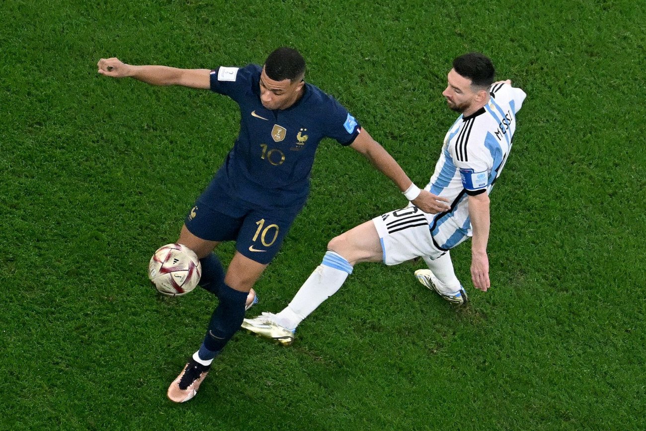 Kylian Mbappe zdobył dwa gole w ciągu trzech minut, przywracając do życia mistrzów świata.