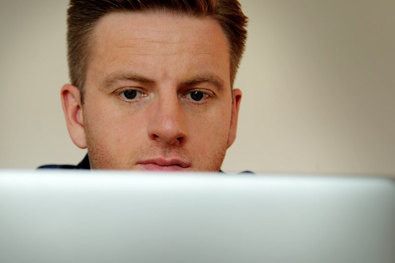 Szczepan Twardoch w noworocznym wydaniu "Newsweeka" o współczesnej Polsce, o jej historii i o tym, dlaczego nie czuje, że jego pokolenie ma za co być wdzięczne III RP.