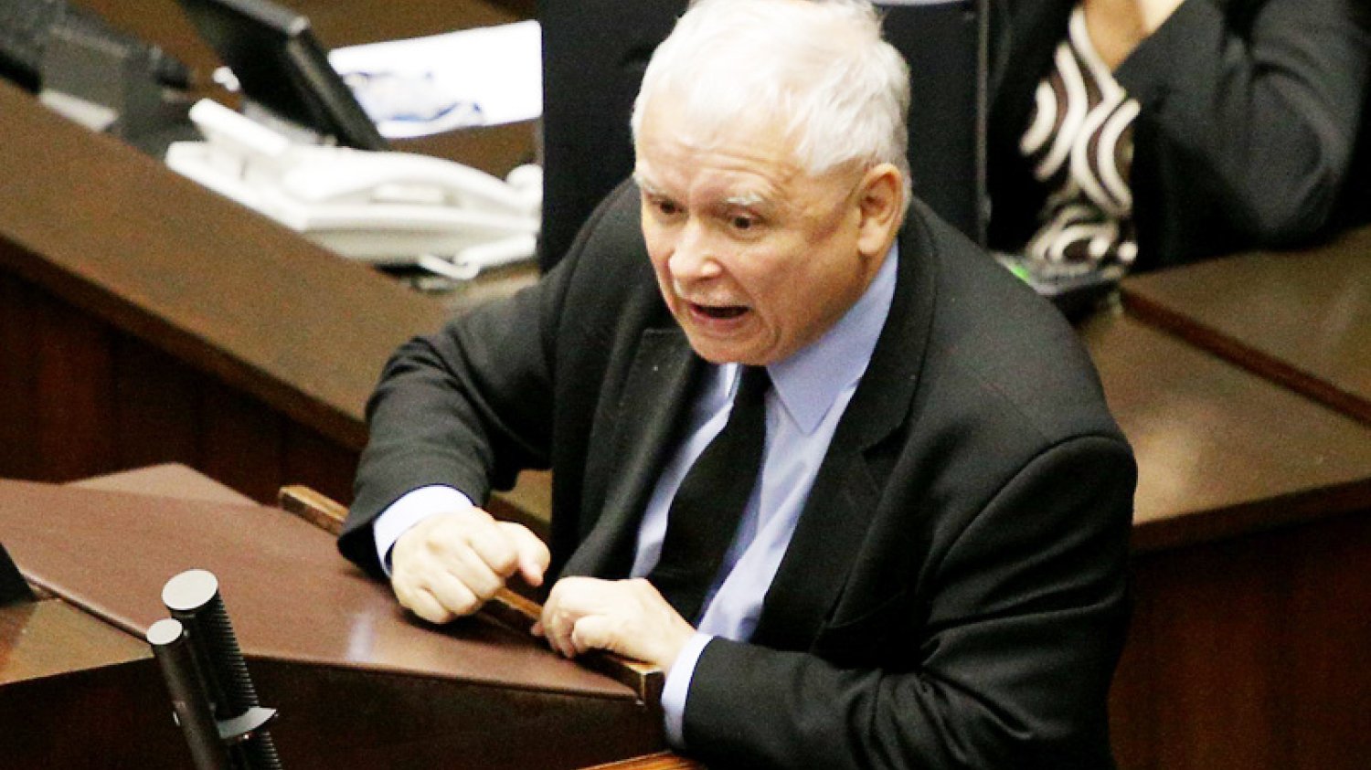 Najnowszy sondaż wskazuje, że jesienią PiS wygrałoby ewentualne przedterminowe wybory. Jednak ekipa "dobrej zmiany" mogłaby mieć problem z utrzymaniem większości.