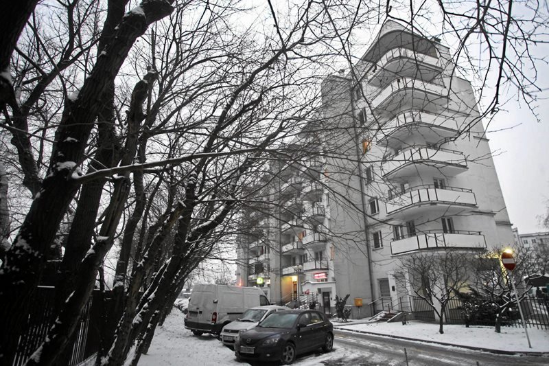 Aż 2,8 mln Polaków w wieku 25-34 mieszka nadal z rodzicami.