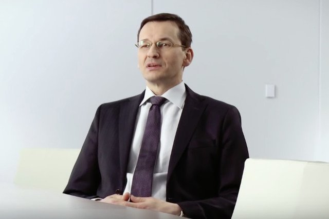 Teraz przez rok nie zarobi tyle, co w miesiąc jako prezes trzeciego banku w Polsce. Pieniądze to nie wszystko