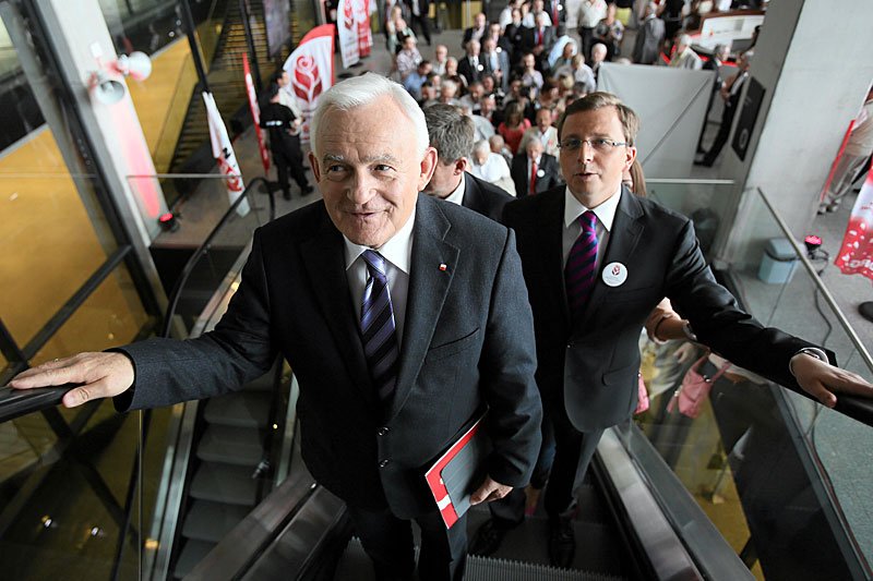 Leszek Miller na Kongresie Lewicy zorganizowanym na Stadionie Narodowym w Warszawie.