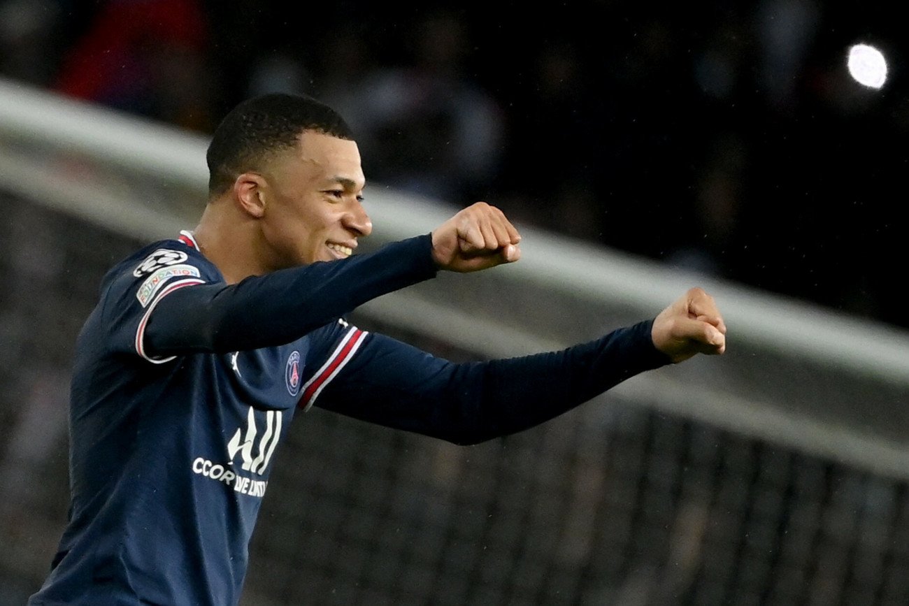 Kylian Mbappe i Paris Saint-Germain będą gospodarzami finału Ligi Mistrzów 2022. O ile do niego awansują.