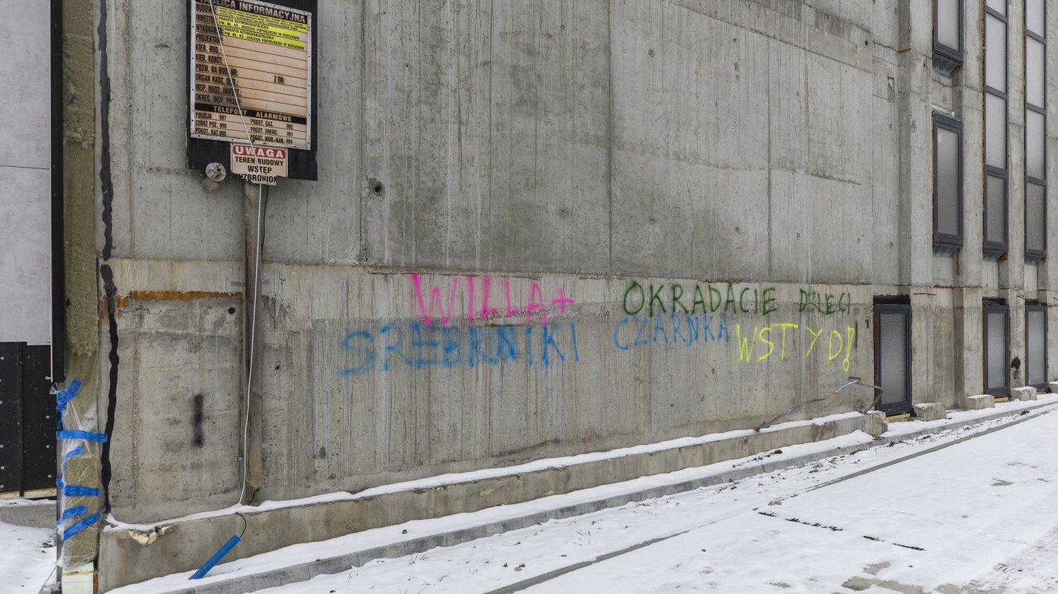 Budynek świątyni w rzeszowskiej parafii został popisany. Do sprawy odniósł się proboszcz.