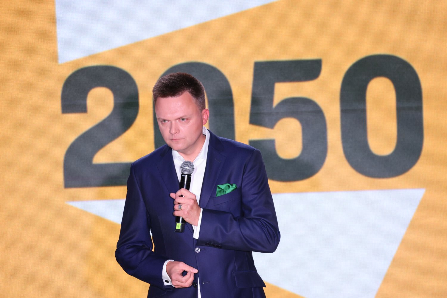 Hołownia zaprezentował nową aplikację dla wyborców.