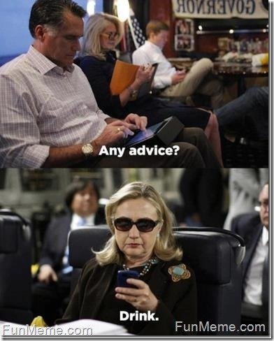 Romney doczekał się słynnego meme'a z Hillary Clinton piszącą na BlackBerry