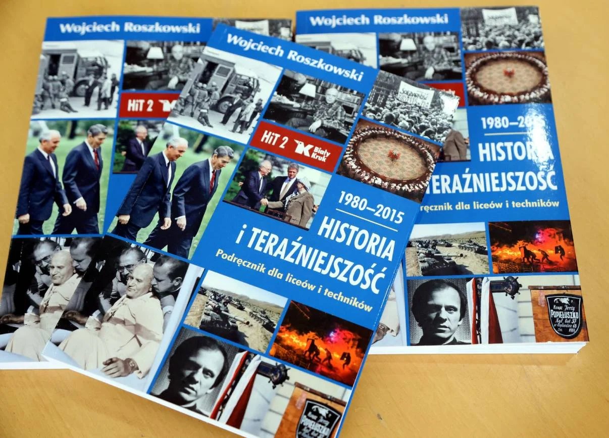Podręcznik do HIT oskarża aborcję o kryzys demograficzny. Posłanka punktuje