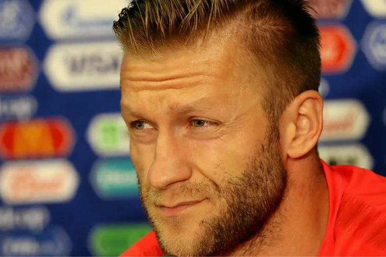 Jakub Błaszczykowski przychodzi na ratunek Wiśle Kraków.
