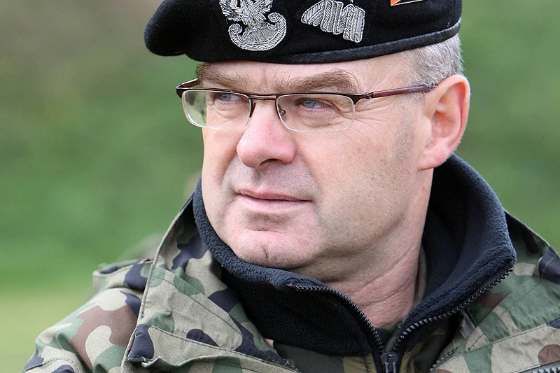 Gen. broni Waldemar Skrzypczak pod odejściu z WITU nie musiał długo szukać nowego zajęcia.