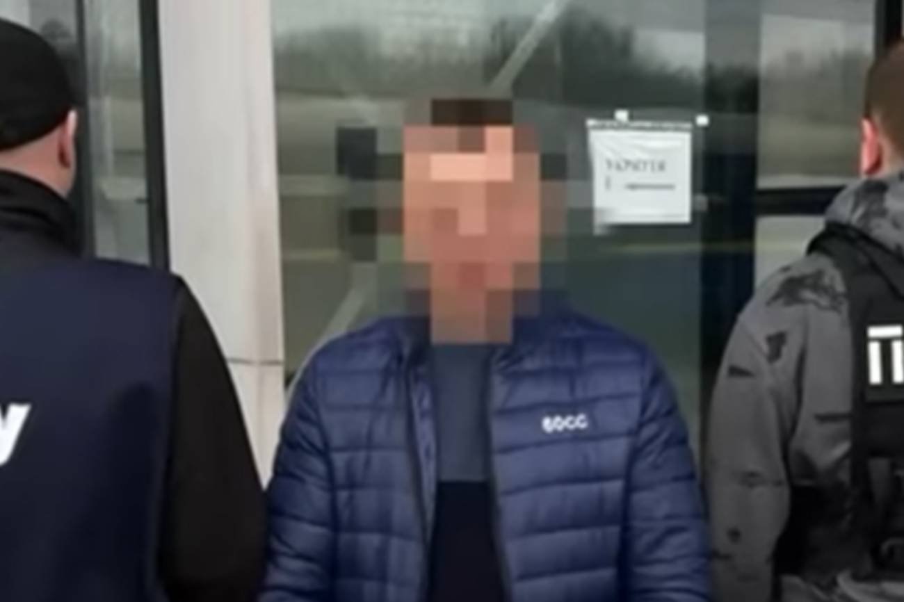 Ukraińscy żołnierze uciekają przed służbą wojskową. W schowku pociągu