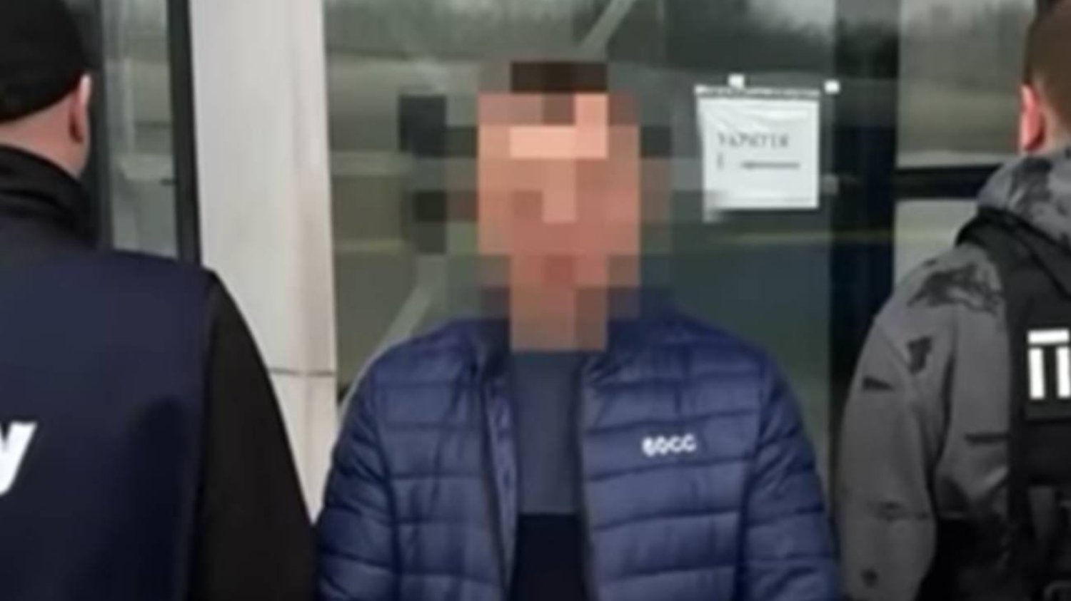 Ukraińscy żołnierze uciekają przed służbą wojskową. W schowku pociągu