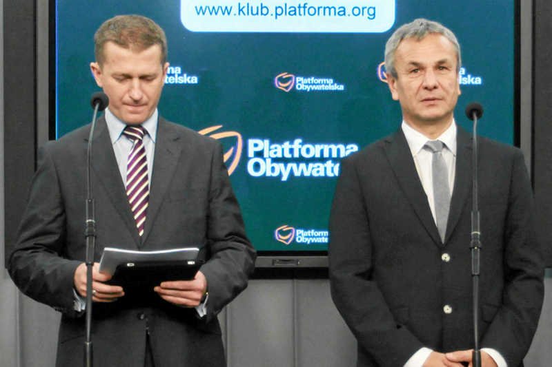 Ireneusz Raś (L) i Andrzej Biernat (P), choć nie należą do najbardziej medialnych posłów, są bardzo wpływowi w PO.