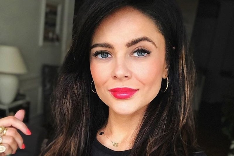 Drzewiecka jest znaną dziennikarką muzyczną.