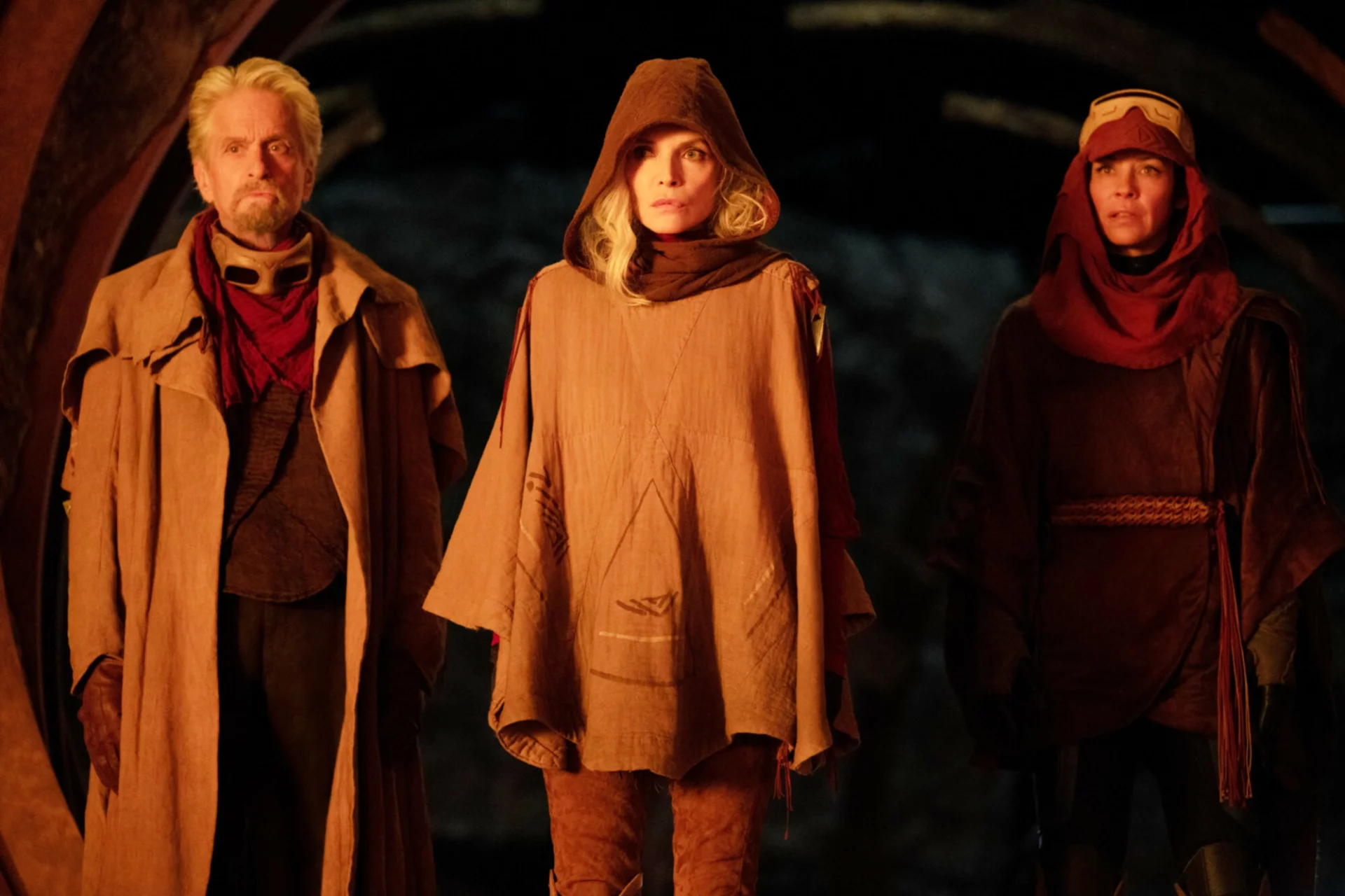 Michael Douglas, Michelle Pfeiffer i Evangeline Lilly w filmie "Ant-Man i Osa: Kwantomania".