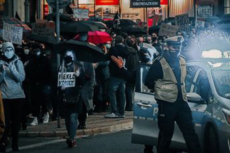 Policjantka we Wrocławiu wsparła protestujących.