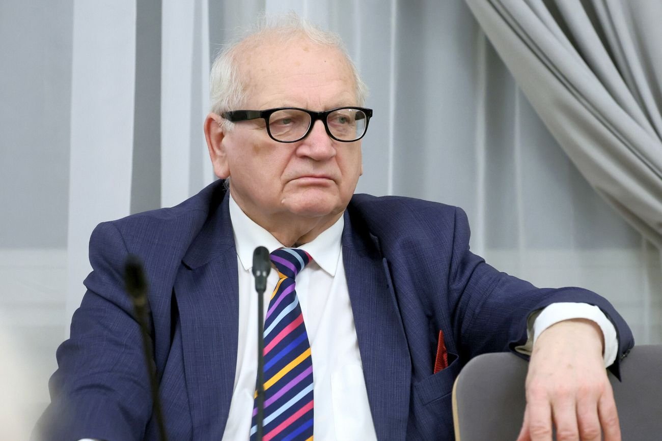 Poseł Tadeusz Samborski zablokował nominację Jerzego Marka Nowakowskiego na ambasadora w Armenii