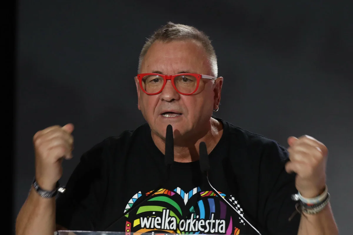 Jurek Owsiak apeluje o wyłączenie odbiorników telewizyjnych. Powodem jest skandaliczny materiał "Wiadomości" TVP o gdańskim tramwaju.