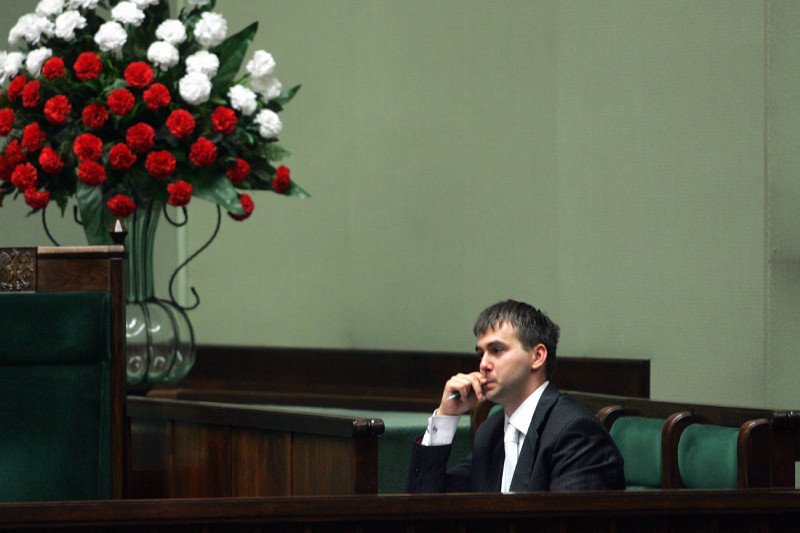 Błażej Spychalski – zdjęcie z 2009 r., gdy polityk PiS stał na czele inicjatywy wprowadzenia wyższych ulg komunikacyjnych dla studentów.