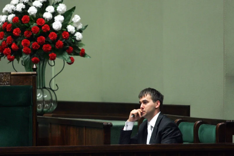 Błażej Spychalski – zdjęcie z 2009 r., gdy polityk PiS stał na czele inicjatywy wprowadzenia wyższych ulg komunikacyjnych dla studentów.