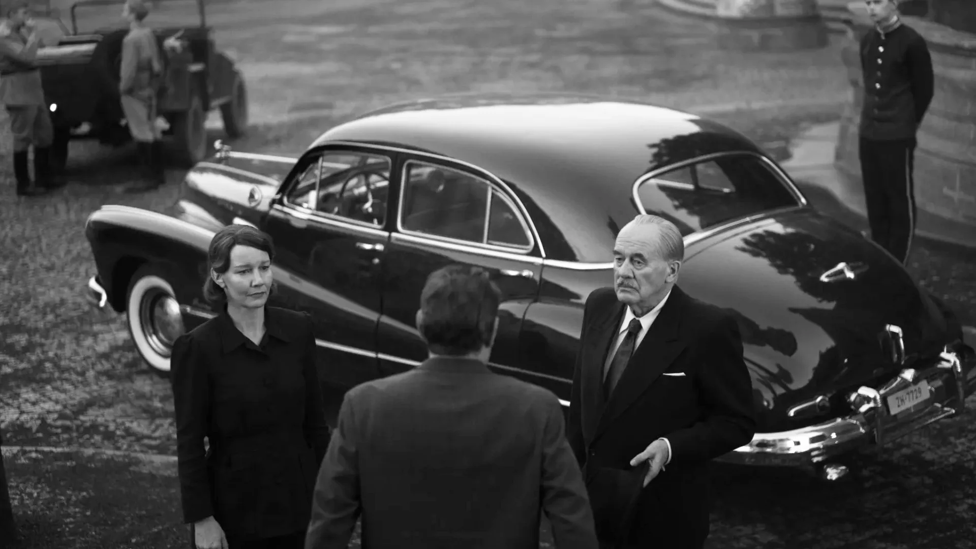 Sandra Hüller i Hanns Zischler w filmie "Ojczyzna" Pawła Pawlikowskiego