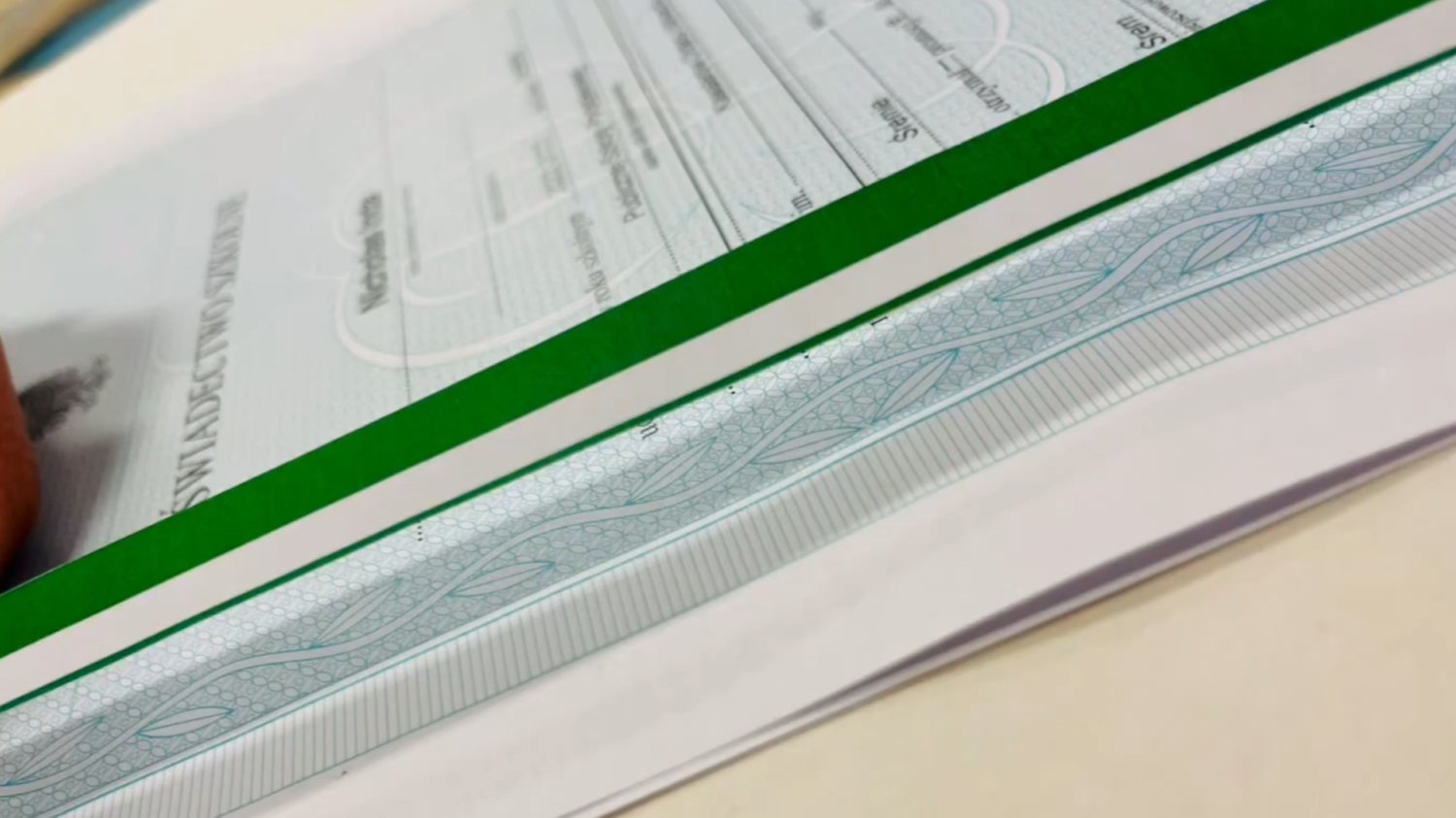 Kolorowe paski na świadectwach 2026 Świadectwo z zielonym paskiem