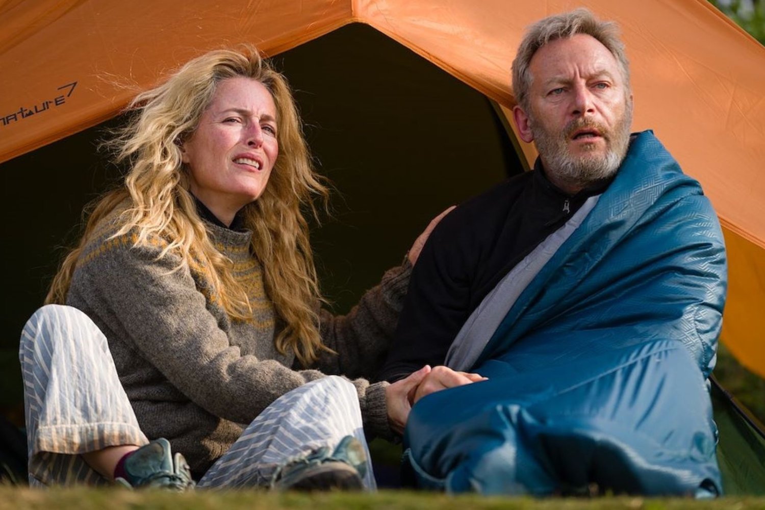 Gillian Anderson i Jason Isaacs w Ścieżki życia