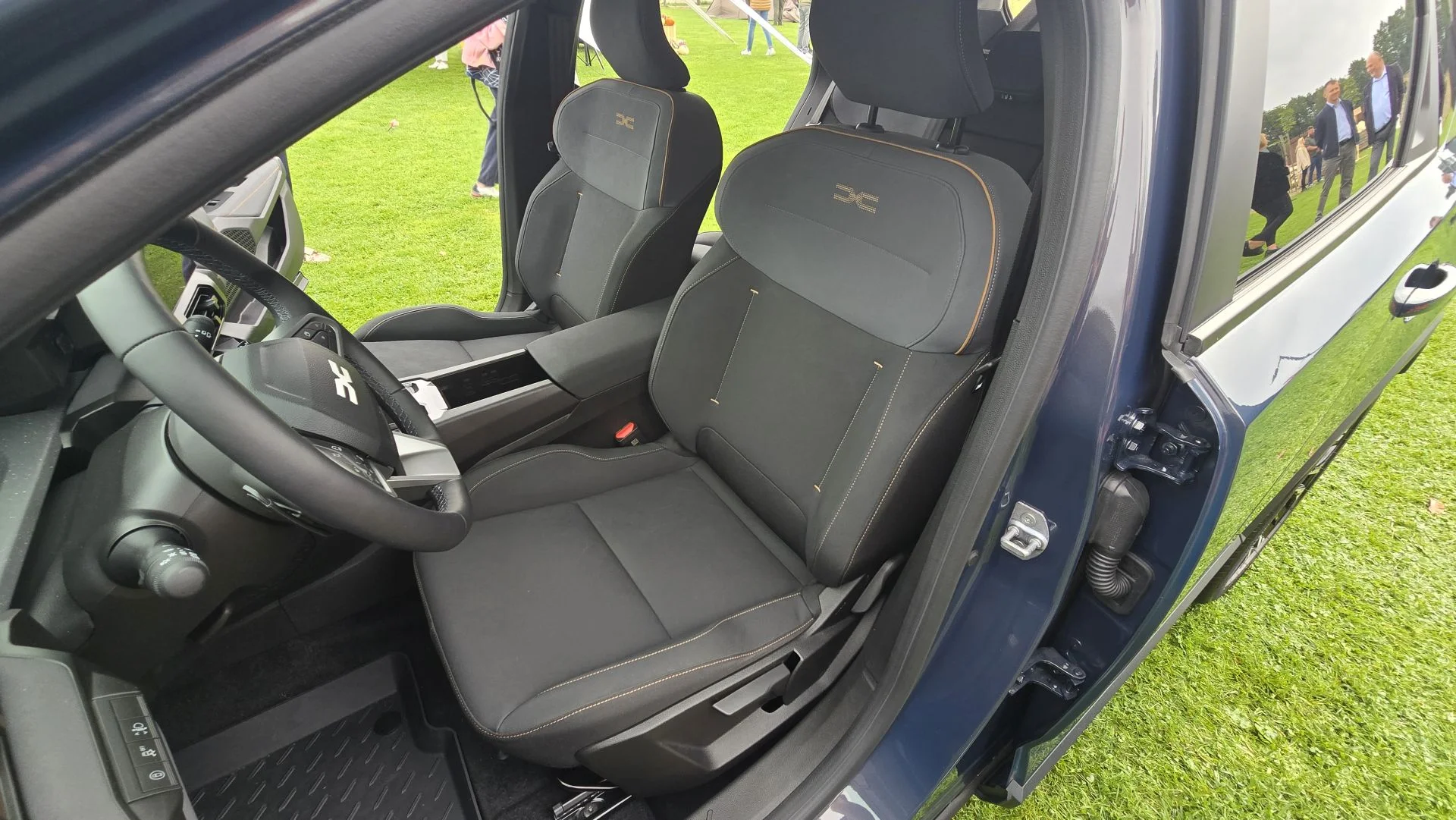 Nowa Dacia Striker