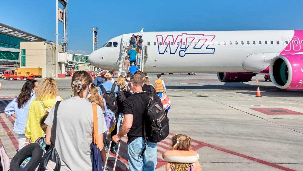 Wizz Air to offer Starlink Wi-Fi for a single-digit euro fee from next year
