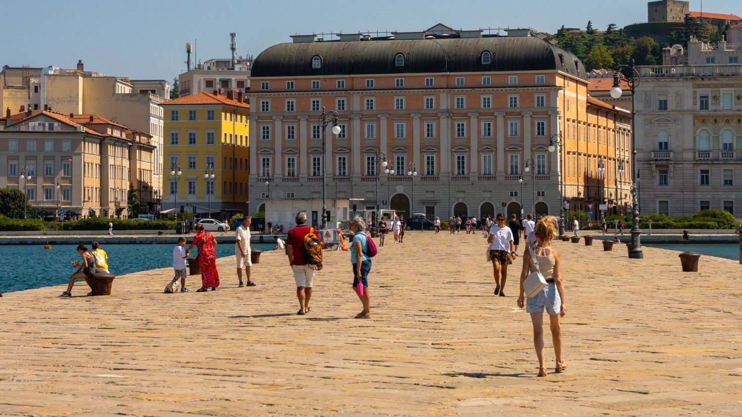 Polacy nie potrafią odpoczywać Polacy nie potrafią zapomnieć o pracy na urlopie
