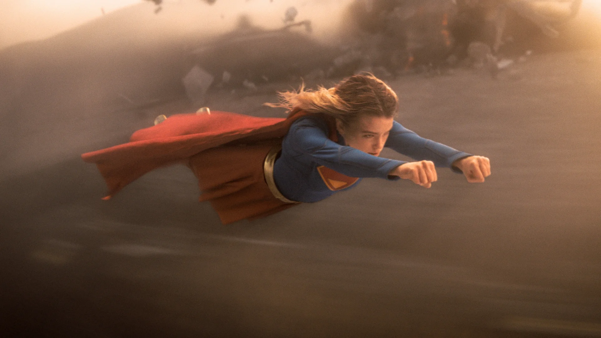 Milly Alcock ratuje nową "Supergirl". Pod spodem kryje się jednak spory bałagan Milly Alcock w filmie "Supergirl"