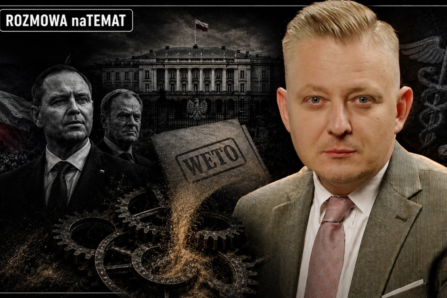 Jakub Stefaniak. W tle Karol Nawrocki i worek, z którego wysypuje się piasek i wpada w tryby.