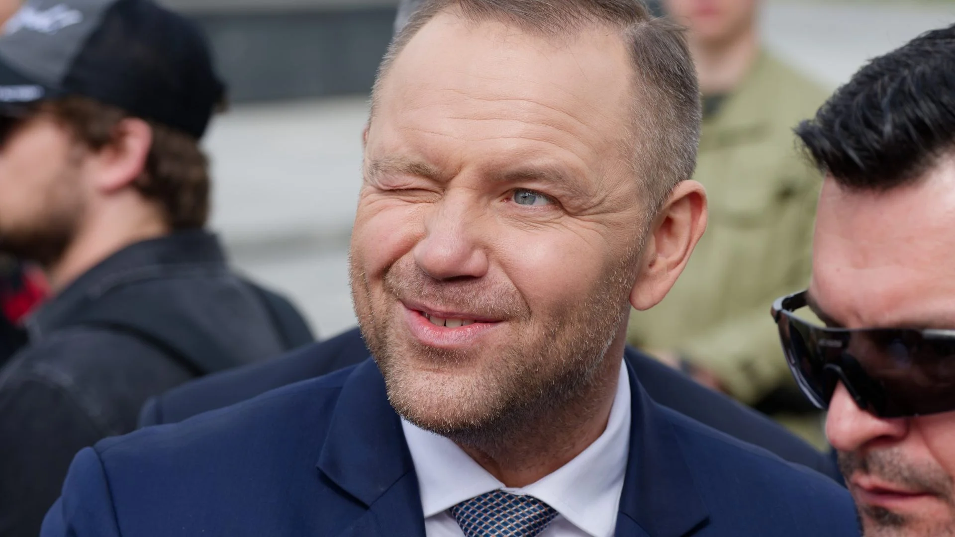 Nawrocki ma na biurku nowy sondaż z wynikami jak marzenie. 9 p.p. daje oddech
