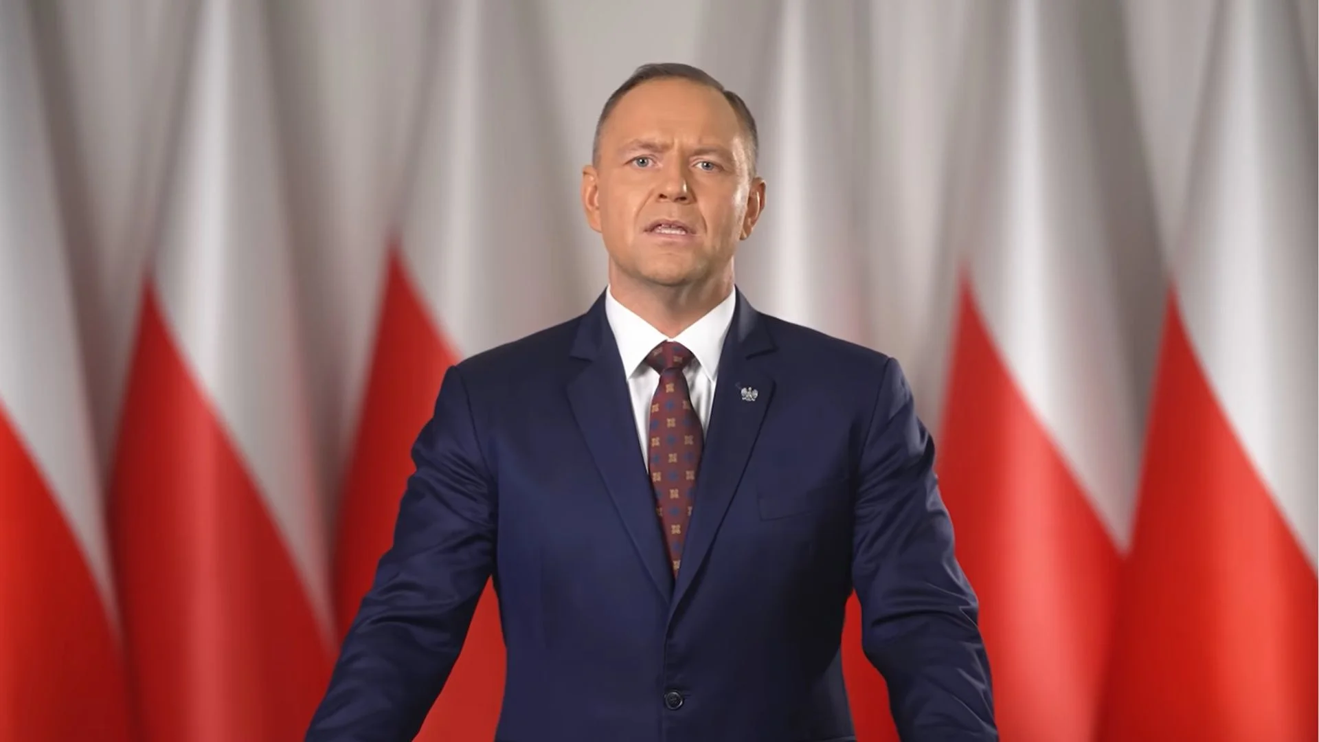 Nawrocki wylądował w Warszawie. Wiadomo, gdzie jedzie prosto z lotniska